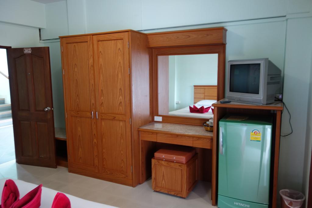 Lek Jomtien Hotel מראה חיצוני תמונה